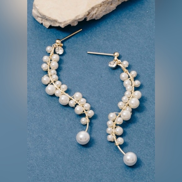 Jewelry - Gold Pearl Cluster Drop Earrings - White Pearls